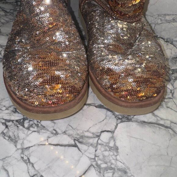 Ugg Women’s Size 8 Classic Short Sparkle Sequin Copper Red Gold Leather - Picture 3 of 10